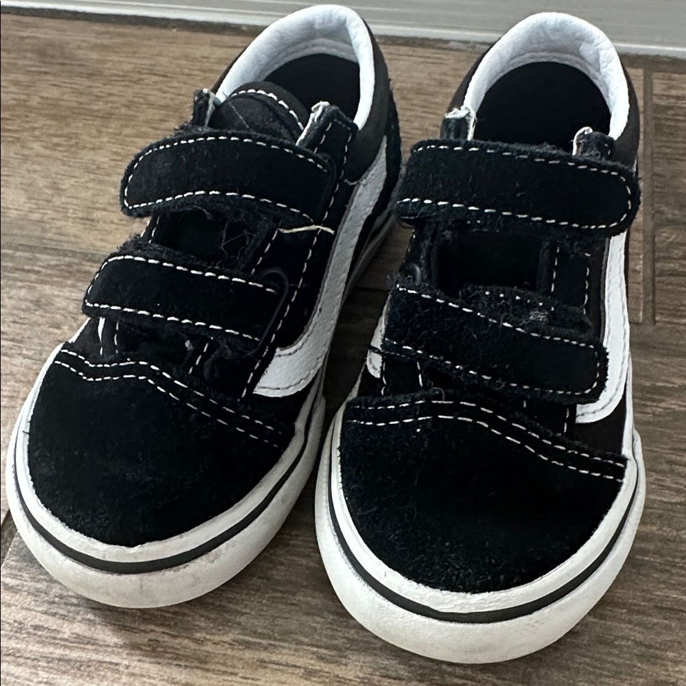 Vans Black and White Kids Sneakers 6.5c